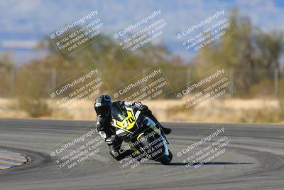 media/Jan-10-2025-CVMA Friday Practice (Fri) [[489e0da257]]/Group 4 and Trackday/Session 5 (Turn 7)/